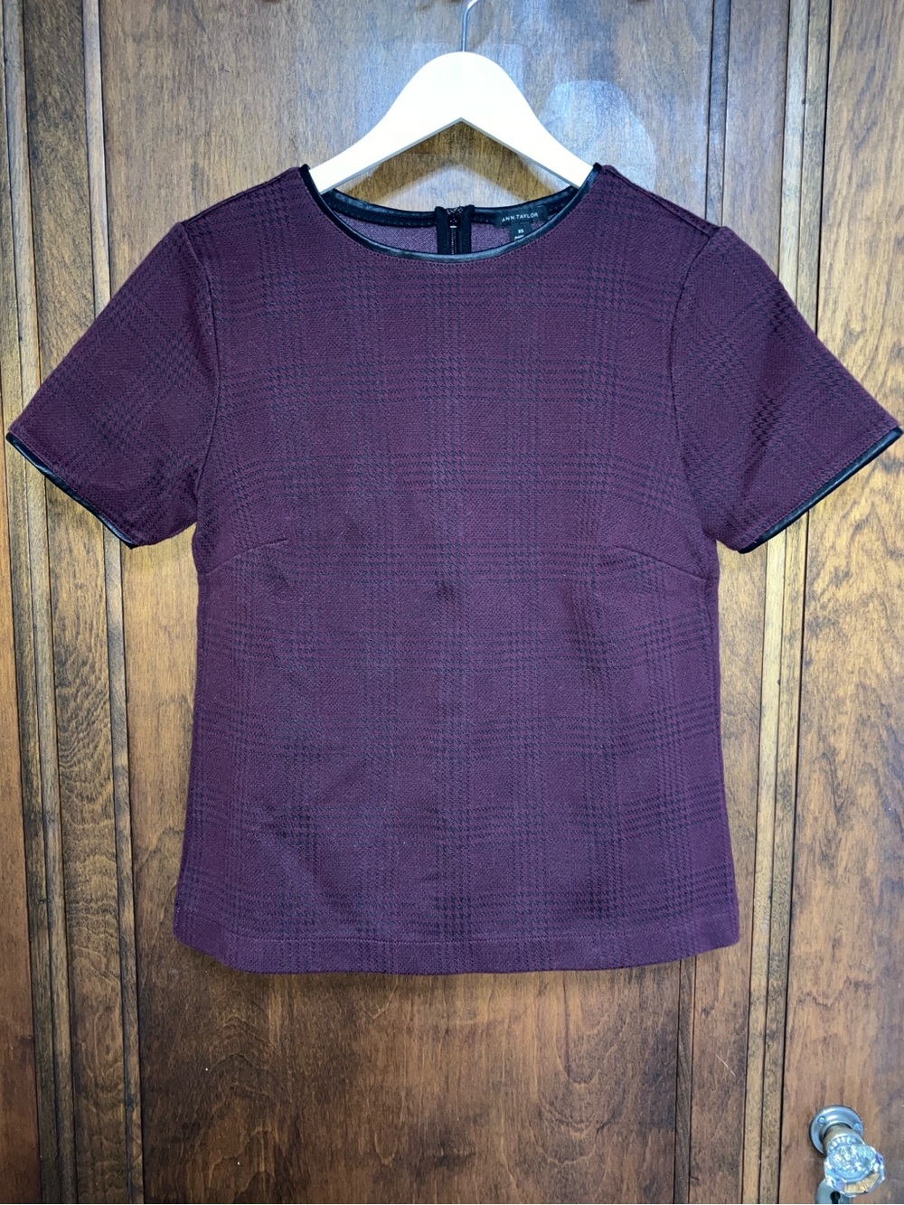 Ann Taylor Short Sleeve Top